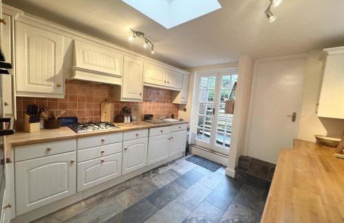 2 Bed Cottage in Cookham with Garden & Parking - Foto 13