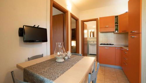 Holiday Apartment "orchidea" With Swimming Pool and Private Beach - Foto 2