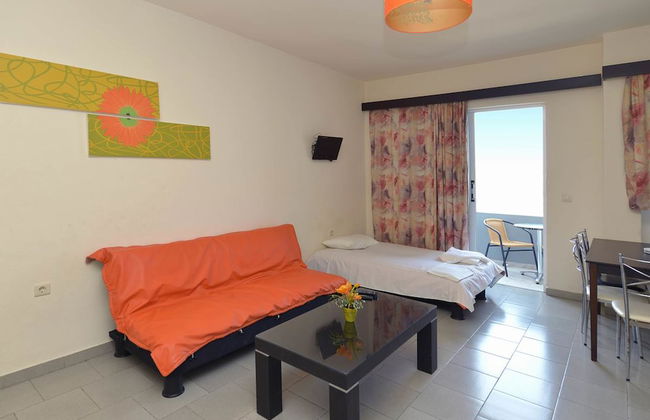 Ialysos City Hotel - Photo 36