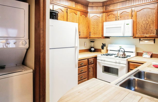 Sunburst Condominiums - Photo 11