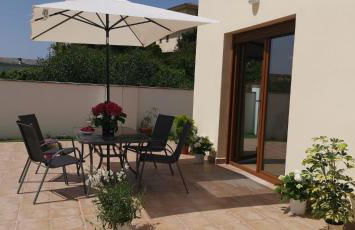 HAPPY HOLIDAYS - Photo 1