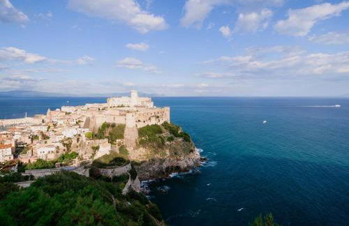 Pine-shaded Getaway w/ Pool - Foto 46