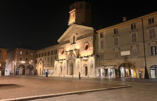 ROSSENA HOME tranquillo appartamento, con giardino, vicino al centro ed all'Ospedale Santa Maria Nuova SMN - Foto 65