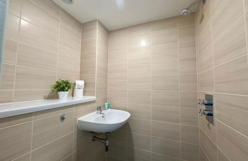 Monarchs Quay Arena Apartments by Happy Days - Foto 50