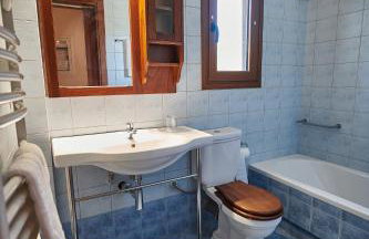 Luxury Maisonette with Pool - Foto 9