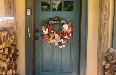 Luxurious Mountain Retreat with Hot Tub Jacuzzi Suite & Wood-Burning Fireplace - 10 Min to Boone - Foto 36