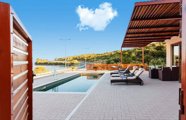 Seaside Summer Bliss - Aurora Luxury Pool Paradise - Foto 9