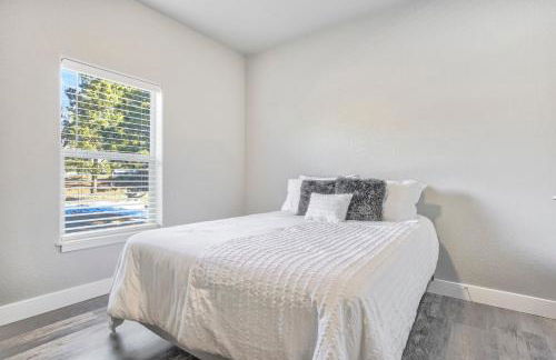 New Upper Condo-Covered Deck-Pet Friendly - Foto 16