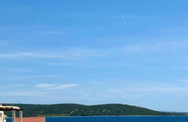 VILLA OCEAN BREEZE with pool - Foto 53