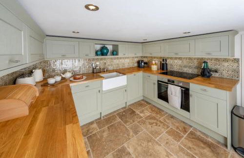 Quaint 18th Century Cottage in Lymington - Foto 12