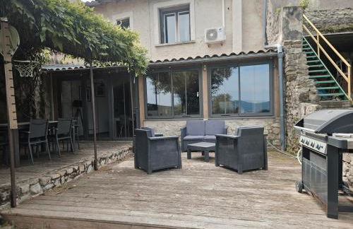Maison de Village avec Piscine et Terrasse - Foto 10