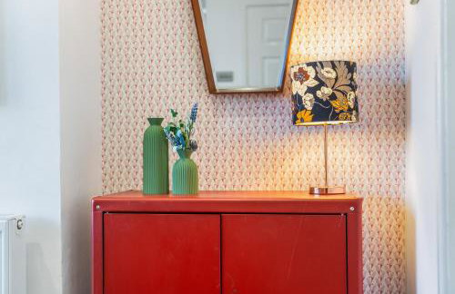 #82 Stylish Shirley Home - Sleeps 8 - NEC Solihull BHX - " Perfect for Contractors and Families - Free Parking" - Foto 18