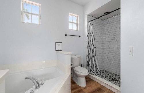 Townhome w heated pool & game room - Foto 7