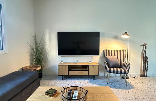 Paloma Lux Retreat-15' to Central Athens - Photo 24