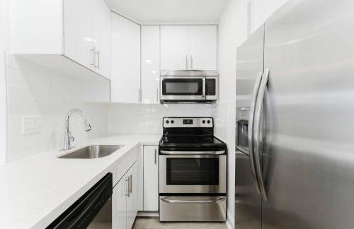 Waterfront Getaway | Pool, Hot Tub & Gym - Photo 12