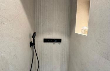 Exclusive basement apartment with terrace - Foto 33