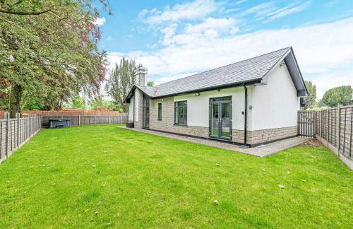 Family and Dog Friendly Luxury 3 Bed Property - With hot tub - Foto 17