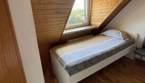 Fully equipped Apartment with Balcony in Duisburg - Foto 4