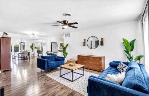 Spacious 5 Bedroom Heated Pool and Hot Tub, 12 minutes to the Beach - Foto 34