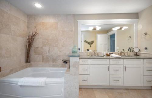 Sunset Shores Sanctuary by Juniper Holiday + Home - Photo 33