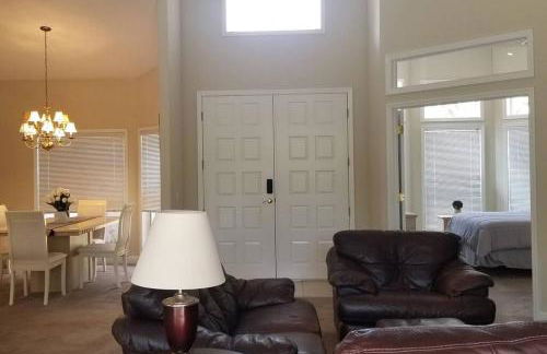 Black Diamond Beauty with Concierge Service - Photo 12