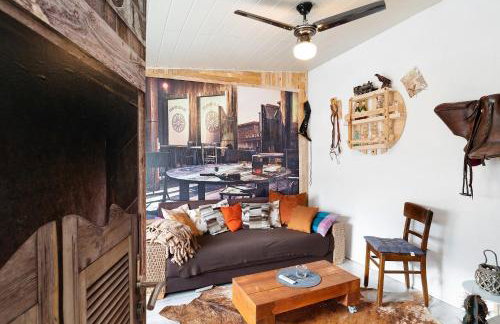 Wildwest Lounge - Photo 20