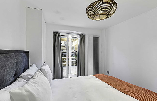 Clapham Oasis: 1 Bedroom, Sauna, Garden Retreat - Foto 1