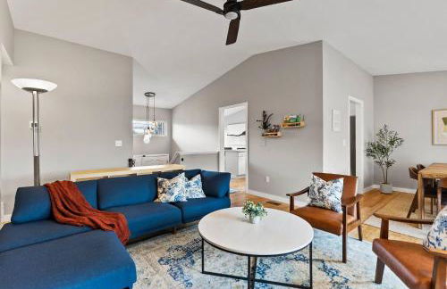 Modern 4BD home in Ballard with A/C, pet-friendly - Foto 10