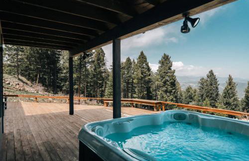 Peaceful Getaway with Hot Tub - Views - Evergreen - Foto 48