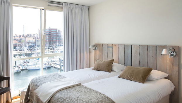 Sunlit Retreat With Balcony - Foto 4, Servicio de la habitación