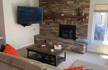 Forest and Vine - Hot tub and Pet Friendly! - Foto 36