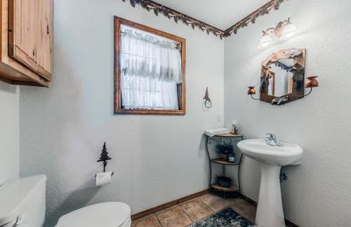 Blue Spruce Retreat by Ruidoso Vacation Rentals - Foto 62