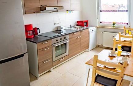 Eleonoras Ferienwohnung in Würzburg Stadt am Park mit Balkon inklusive eigenen Parkplätzen vor der Tür - Foto 6