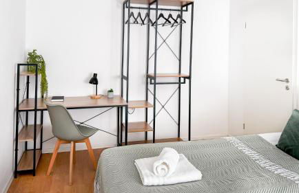 Moderne 3-Zimmer-Wohnung im Zentrum- Tiefgarage inklusive, Smart-TV, Shopping & Sightseeing ums Eck - Foto 15