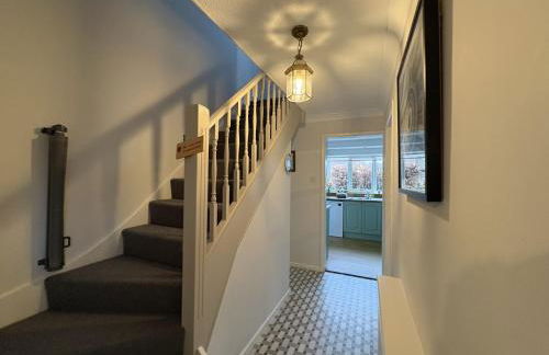 Halcyon House - Photo 13