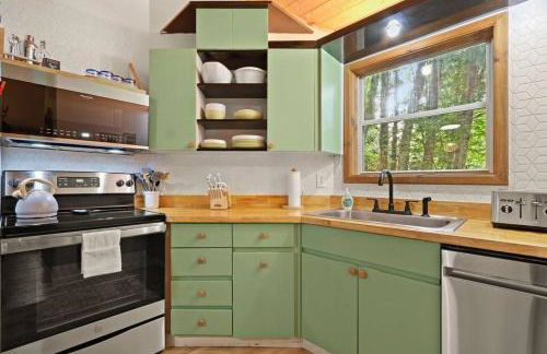 Cozy Mountain Chalet With Hot Tub Outdoor Movie Screen And Fire Place - Foto 47