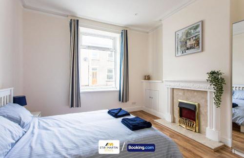 2 Bed Apartment By StirkMartin Stays Short Lets & Serviced Accommodation Cardiff With Free Parking & 7mins to City Centre - Foto 12