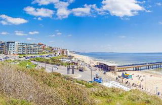 MOONGATE by BOURNECOAST - A Delightful Chalet Bungalow with a Garden and Parking - HB10672 - Foto 50