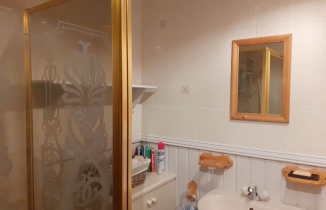 2 Bed Apartment 2 Mins Walk Away From the Beach! - Foto 21