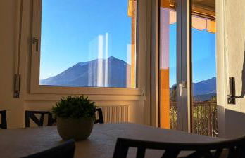 Blue Panorama del lago Perledo - Foto 1