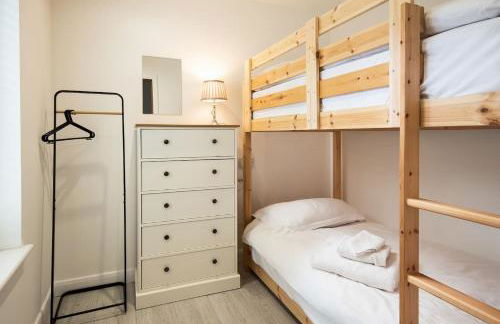 Sunset View, Hot Tub Haven for max 8 people - Photo 12