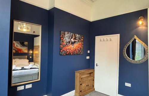 Shannon suite- Home away from Home-suitable for couples, contractors and NHS- free parking - Foto 6