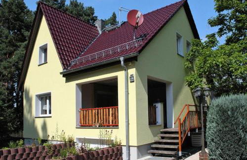 Holiday Home in Storkow Near Storkow Castle - Foto 2