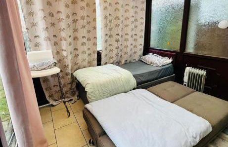 Olive, 3Bedrooms,1 extra Rm, Sleeps 9 with Garden, Free Parking in Grays, Lakeside, London - Foto 6