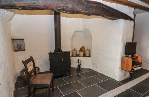 Panteurig Cottage - Photo 3