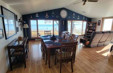 The Huron Hutch - Foto 26