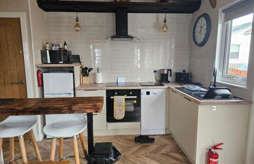 1 Bed Cabin - Sleeps 2 - Pets - 2 Min To Beach - Foto 23