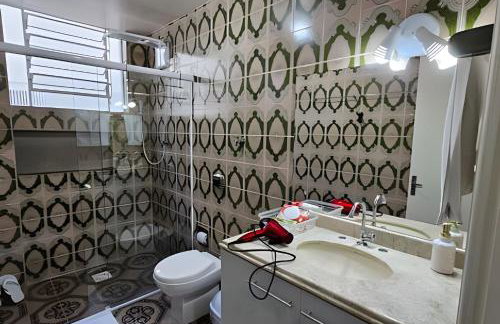 Casa com Lareira e Ar Condicionado Bem Localizada - Foto 7