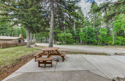 Cloudcroft Mtn Home with Patio, Walk to Golf Course! - Foto 29