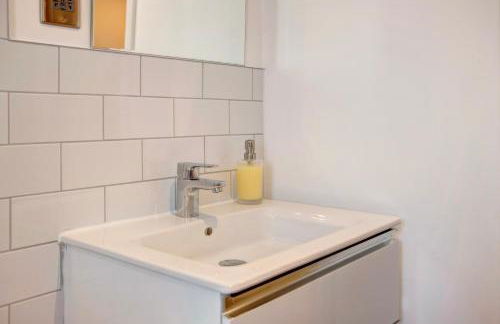 Beautifully refurbished cottage in lower Wivenhoe. - Foto 51